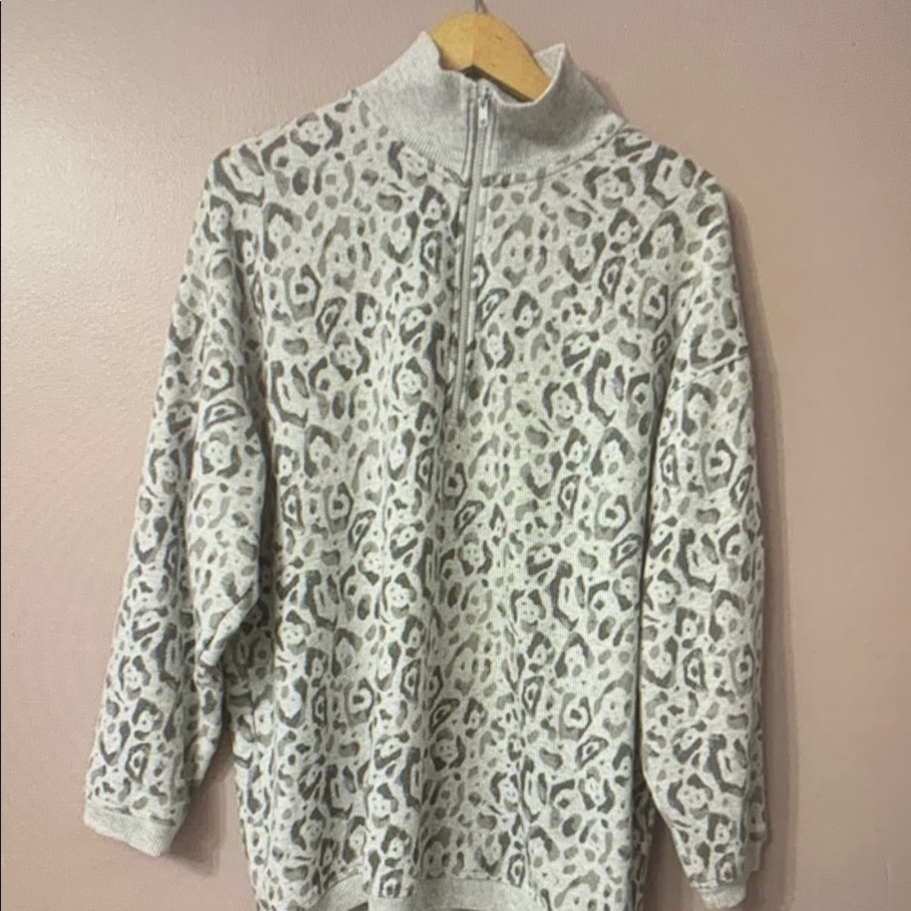 Gray Leopard Print Pullover